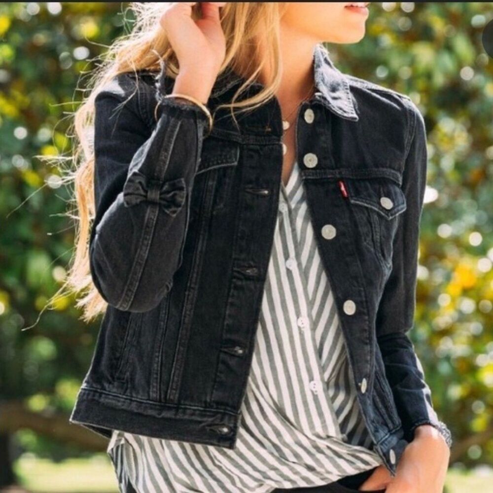 Levi’s Black Jean Trucker Denim Jacket with Bow Sleeves Cotton Women’s Small